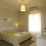 Almyris 4* Adamantas (Milos)