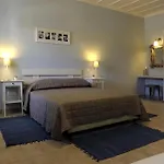 Almyris Pensión 4*