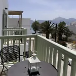 Almyris Adamantas (Milos)
