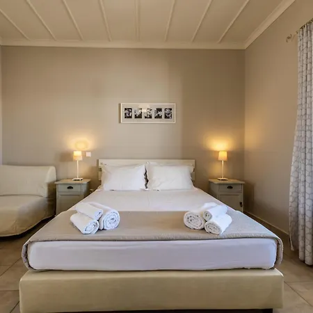 Almyris Penzion Adamantas (Milos)