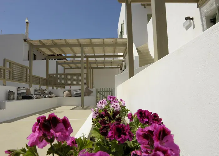 Almyris Guest house Adamantas (Milos)